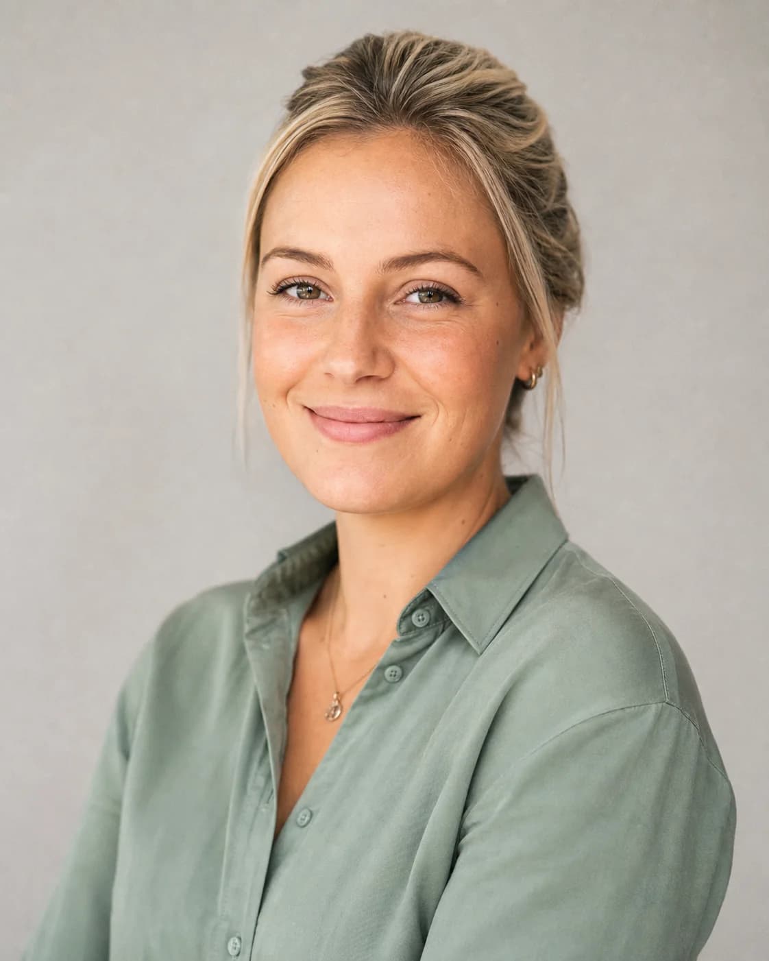 Portrait of Mia van der Berg